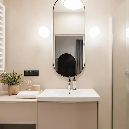 Wawel Z Balkonu - Apartament Premium Z Balkonem I Widokiem Na Wawel, Bezplatny Podziemny Parking Appartement *