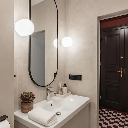 Apartment Wawel Z Balkonu - Premium, Bezplatny Parking, Szybkie Wifi *